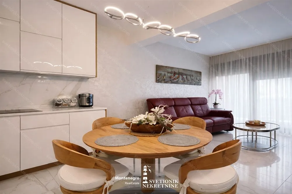 Prodaja, dvosoban stan, 62m², Igalo, Herceg Novi
