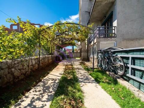 Rent, three bedroom apartment, 106m², 1 maj, Podgorica - image 11