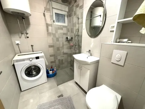 Izdavanje, dvosoban stan, 68m², Autobuska stanica, Podgorica - image 5