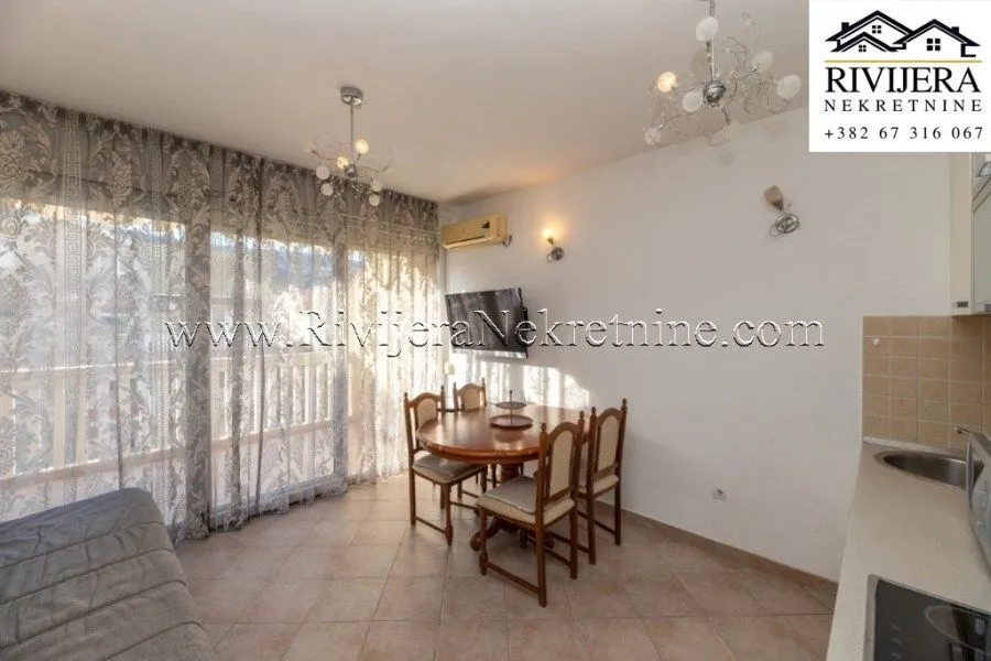 Prodaja, dvosoban stan, 65m², Đenovići, Herceg Novi