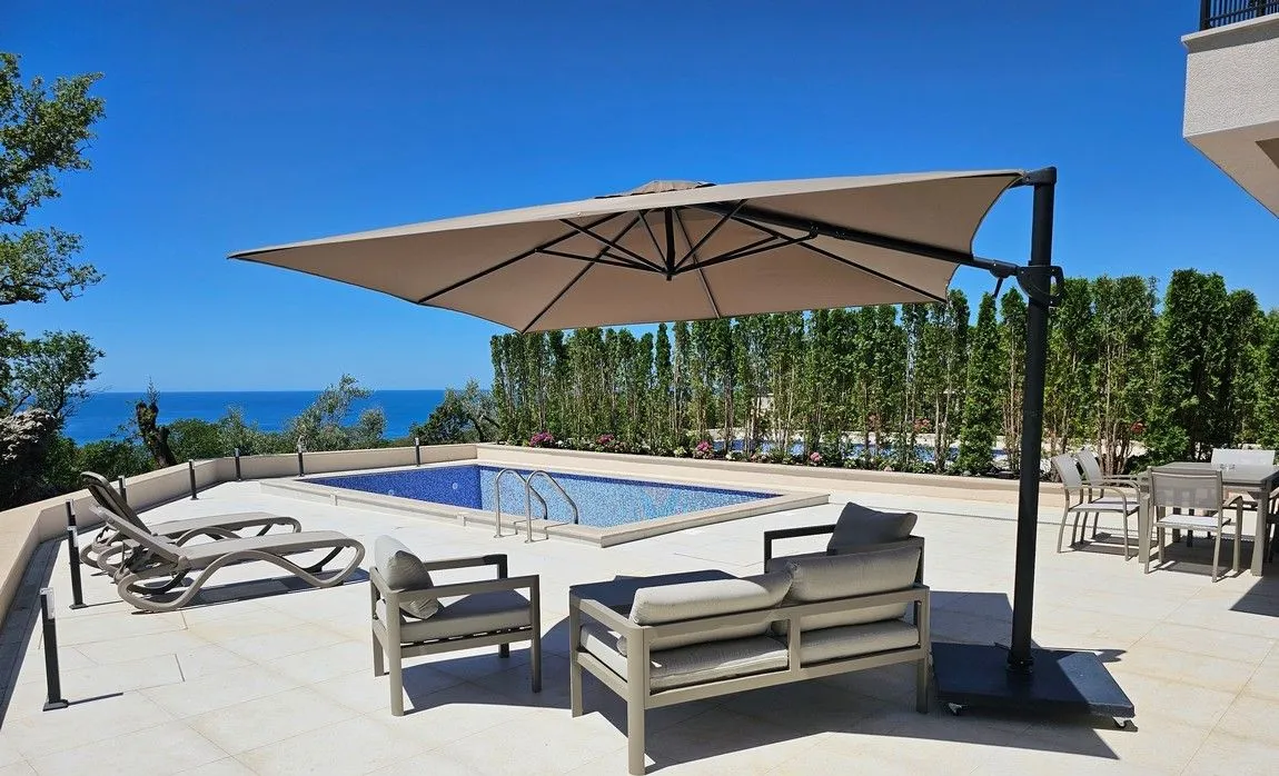 Sale, house, 220m², Reževići, Budva