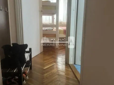 Rent, two bedroom apartment, 60m², Kalenić Pijaca, Vračar Sve Podlokacije - image 9