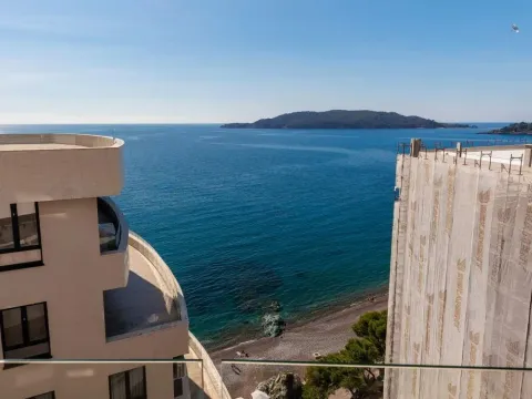 Sale, one bedroom apartment, 77m², Bečići, Budva - image 20