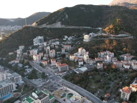 Prodaja, plac, 2400m², Bečići, Budva - image 11