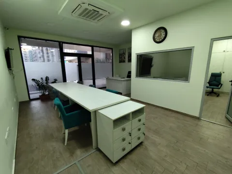 Rent, office space, 56m², City Kvart, Podgorica - image 5