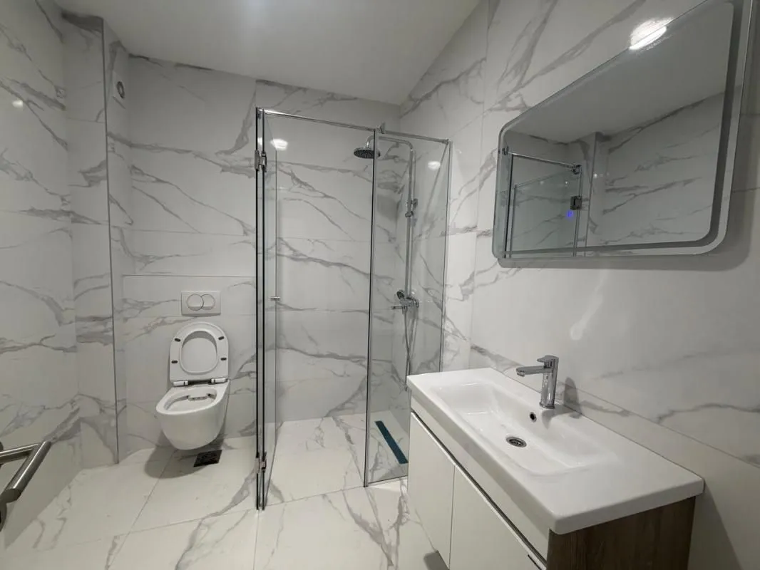 Prodaja, dvosoban stan, 69m², Dobrota, Kotor