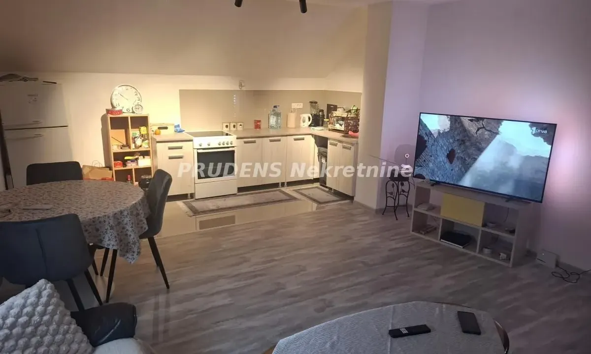 Prodaja, trosoban stan, 63m², Nova Pazova, Stara Pazova