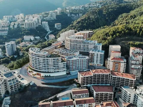 Sale, one bedroom apartment, 46m², Bečići, Budva - image 10