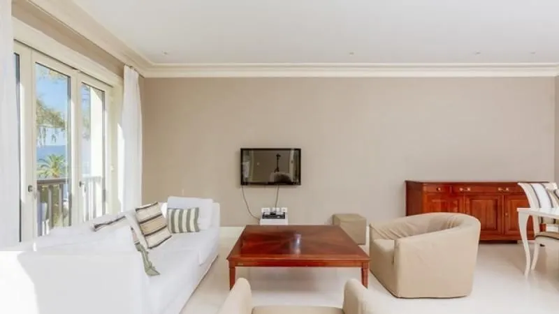 Prodaja, jednosoban stan, 119m², Centar, Tivat