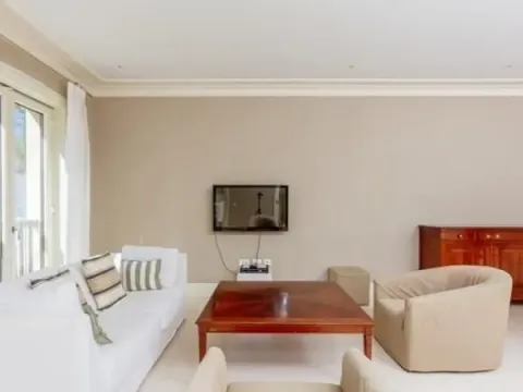 Prodaja, jednosoban stan, 119m², Centar, Tivat - image 9