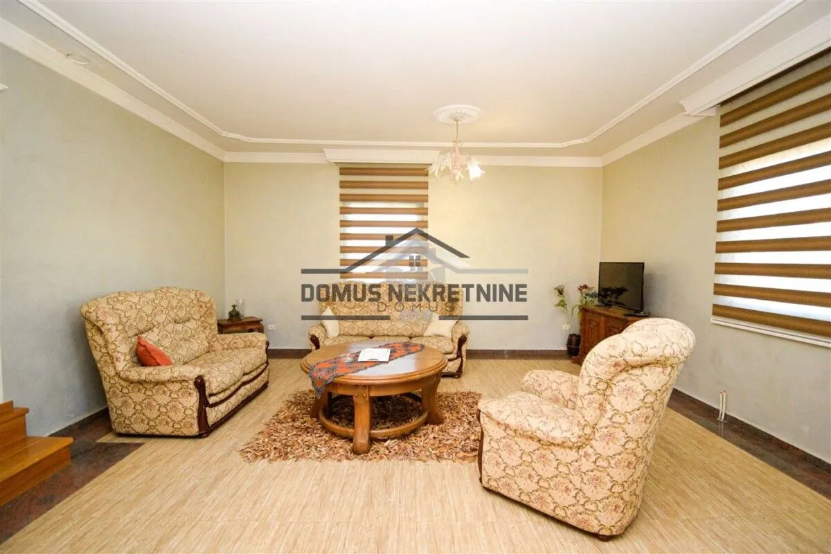 Rent, house, 160m², Donja Gorica, Podgorica