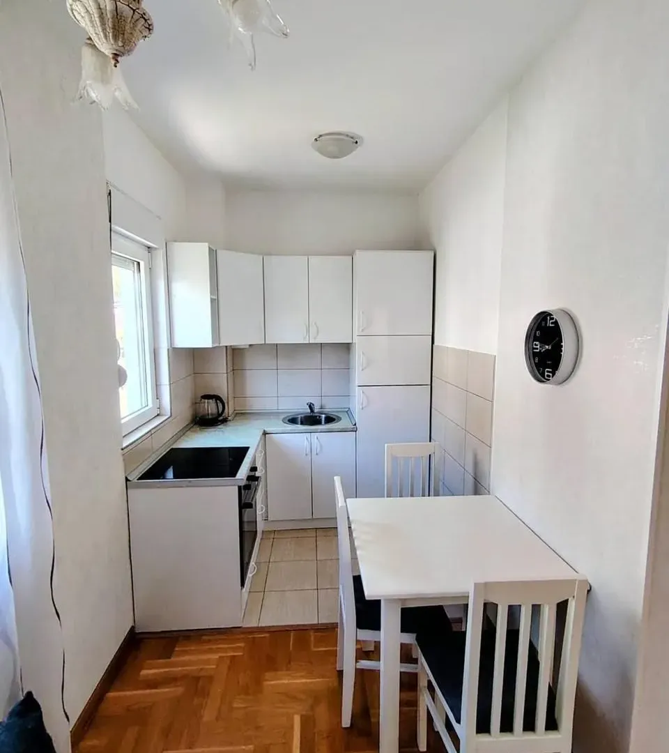 Rent, two bedroom apartment, 50m², Golubovina, Budva