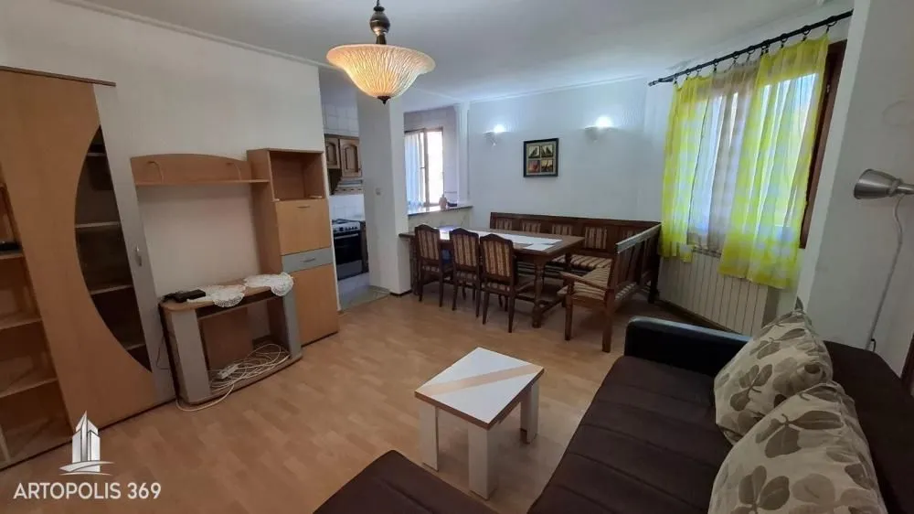 Prodaja, trosoban stan, 71m², Zemun Centar, Zemun Sve Podlokacije