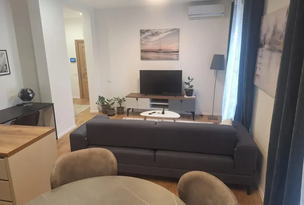 Prodaja, jednosoban stan, 70m², Tivat, Crna Gora