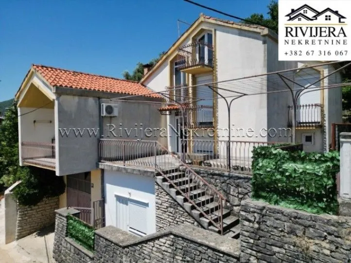 Prodaja, kuća, 220m², Centar, Herceg Novi