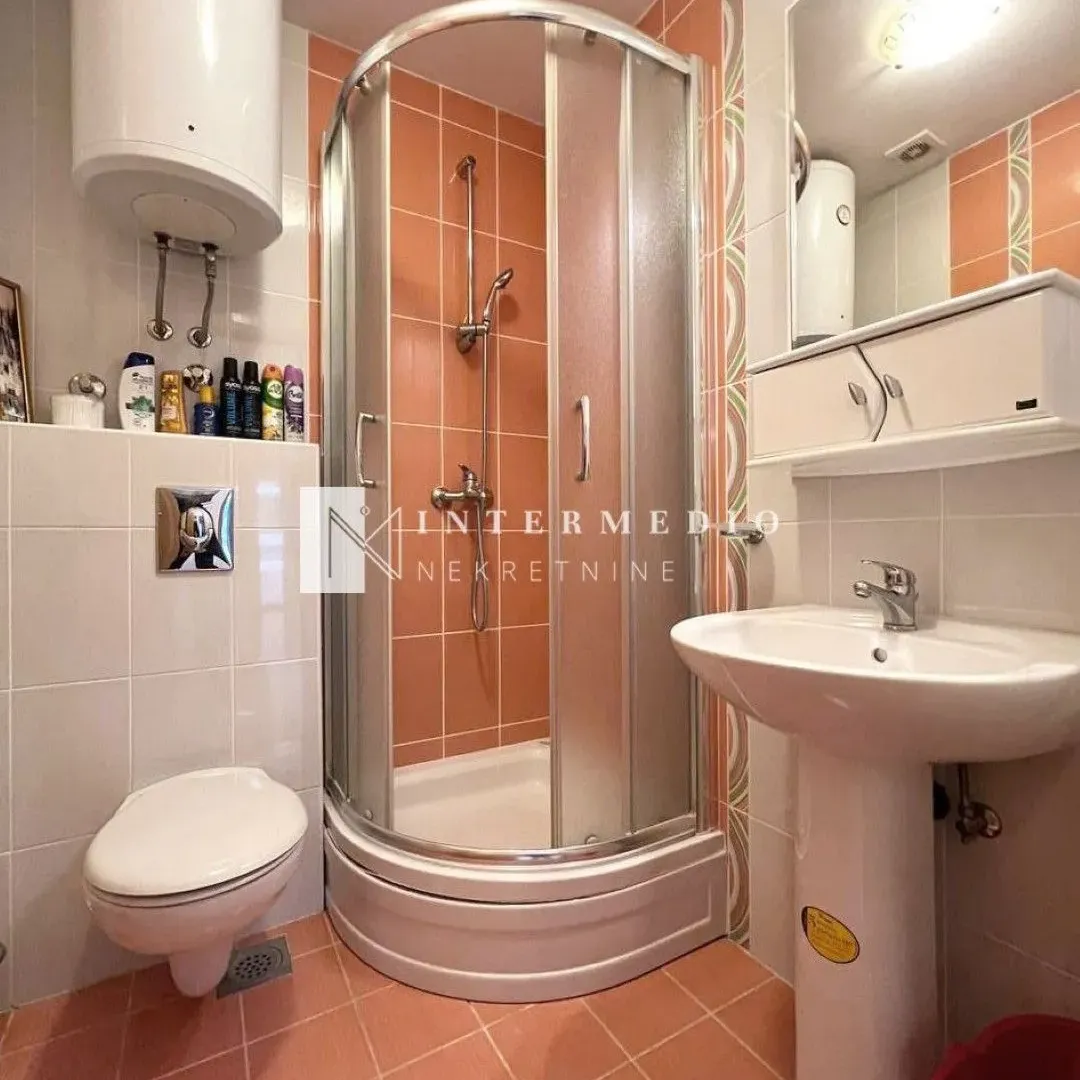 Izdavanje, dvosoban stan, 91m², Topla, Herceg Novi