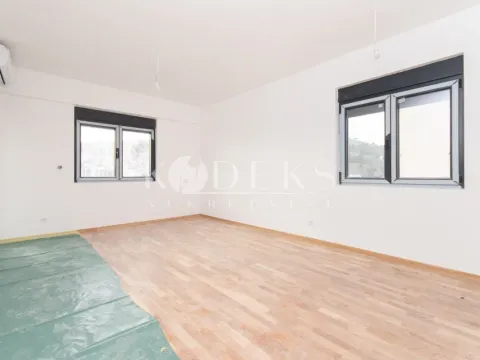 Rent, office space, 64m², City Kej, Podgorica - image 13