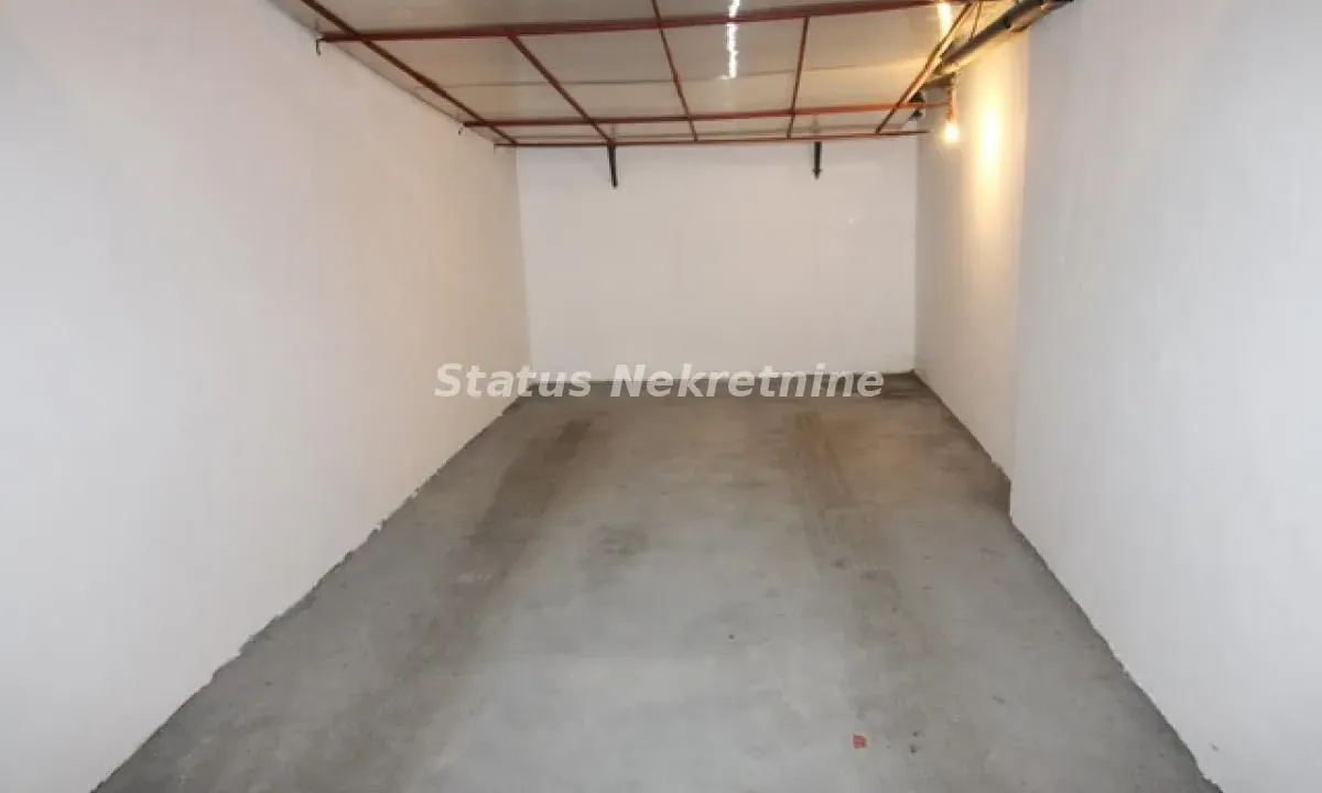 Sale, parking/garage, 18m², Grbavica, Novi Sad Sve Podlokacije