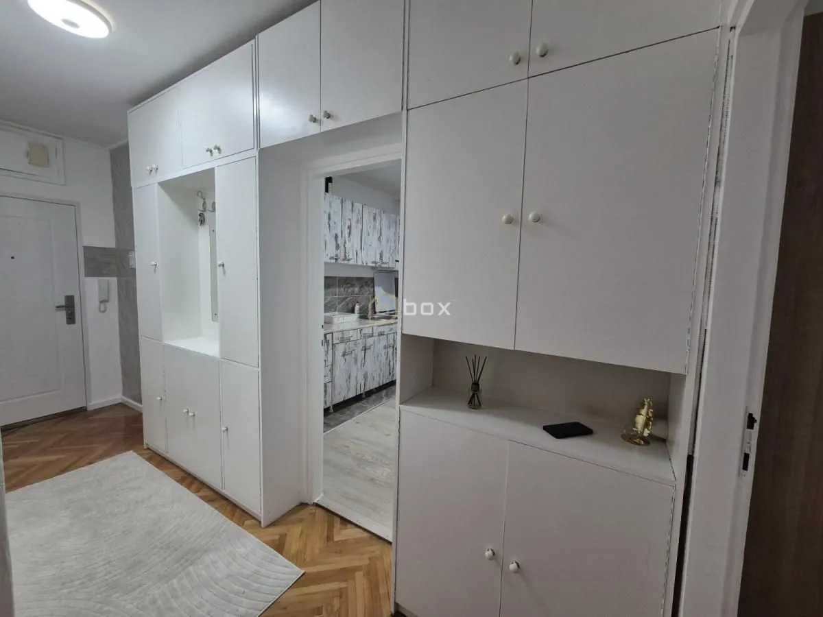 Izdavanje, dvosoban stan, 49m², Medijana, Niš