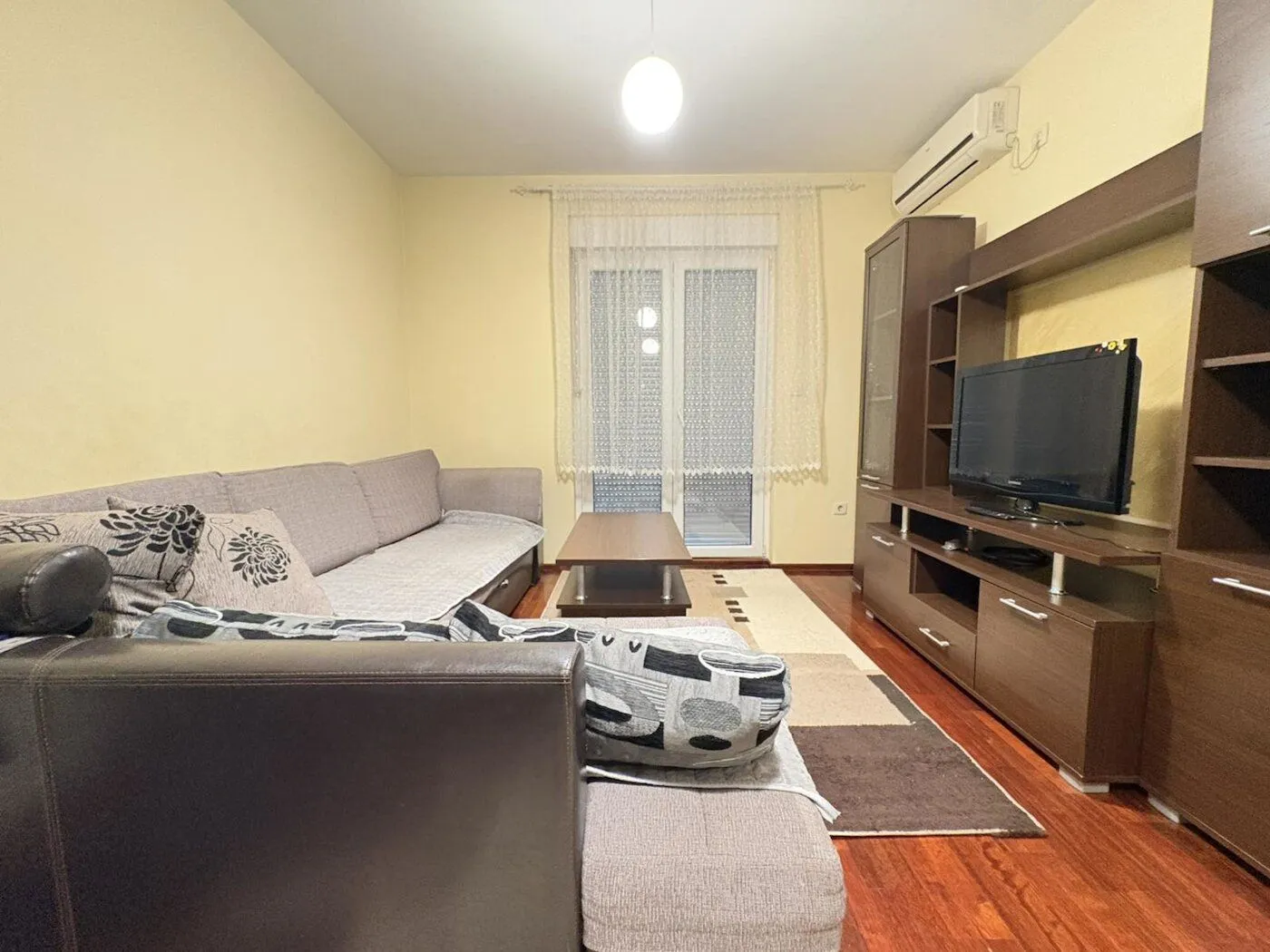 Rent, apartment, 40m², Stari Aerodrom, Podgorica