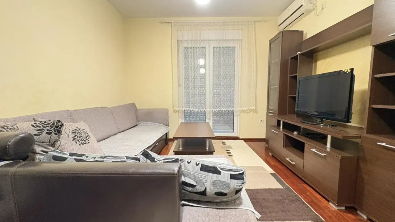 Rent, apartment, 40m², Stari Aerodrom, Podgorica