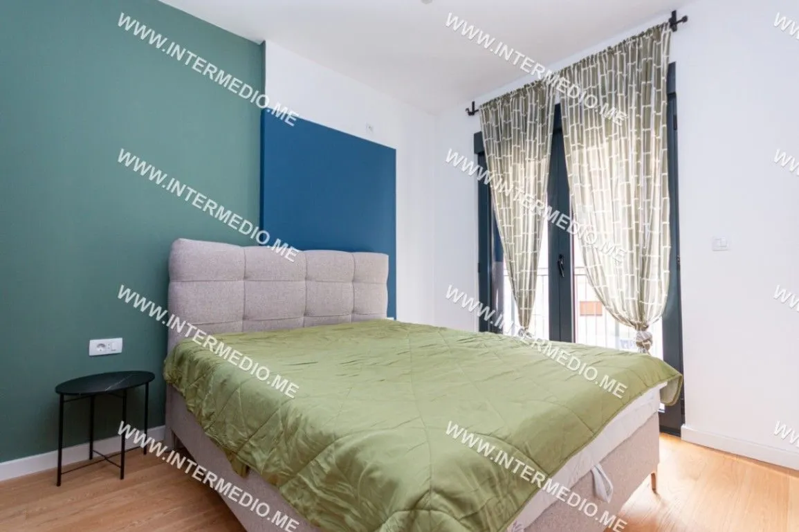 Izdavanje, jednosoban stan, 45m², Bijela, Herceg Novi