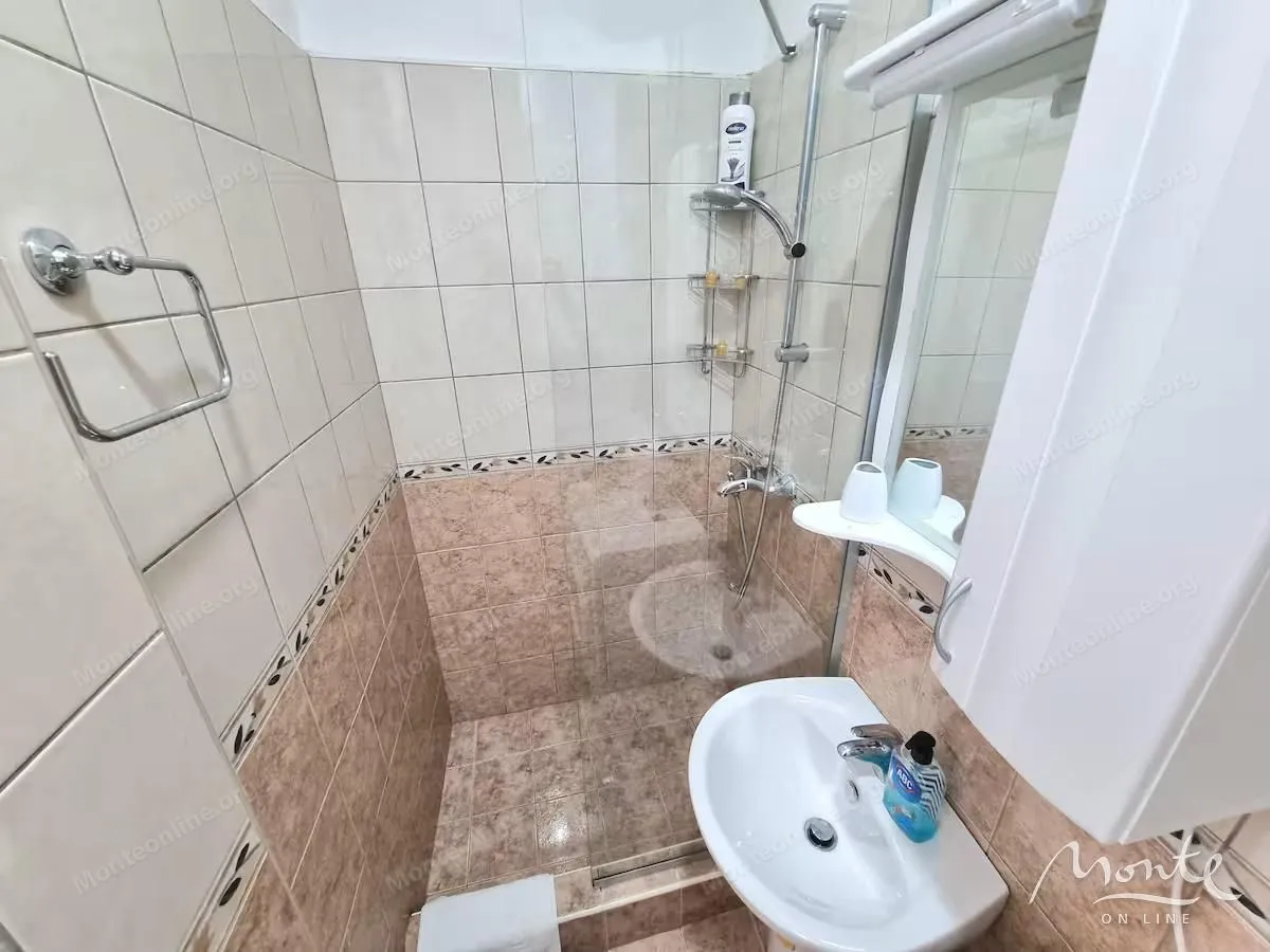 Prodaja, jednosoban stan, 34m², Grad, Kotor