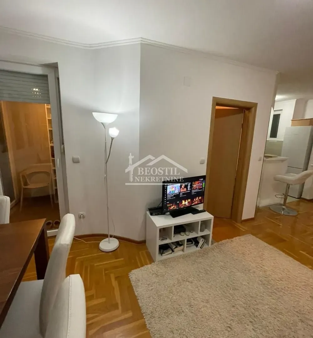 Rent, one bedroom apartment, 41m², Kluz, Zvezdara Sve Podlokacije