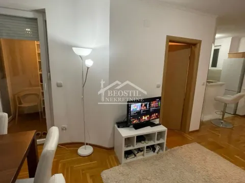 Rent, one bedroom apartment, 41m², Kluz, Zvezdara Sve Podlokacije - image 4
