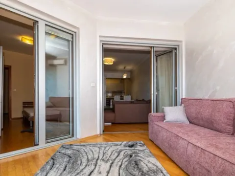 Rent, apartment, 100m², Centar, Podgorica - image 13