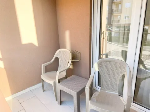 Izdavanje, jednosoban stan, 50m², City Kvart, Podgorica - image 8