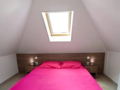 Rent, two bedroom apartment, 61m², Podkošljun, Budva - image 4