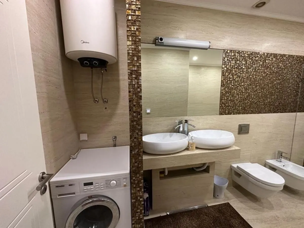 Prodaja, dvosoban stan, 162m², Budva, Crna Gora