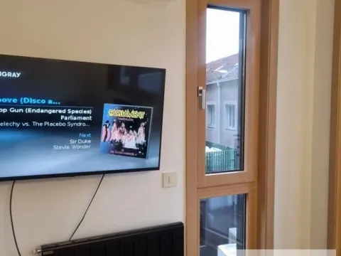 Izdavanje, trosoban stan, 55m², Šumice, Beograd - image 9