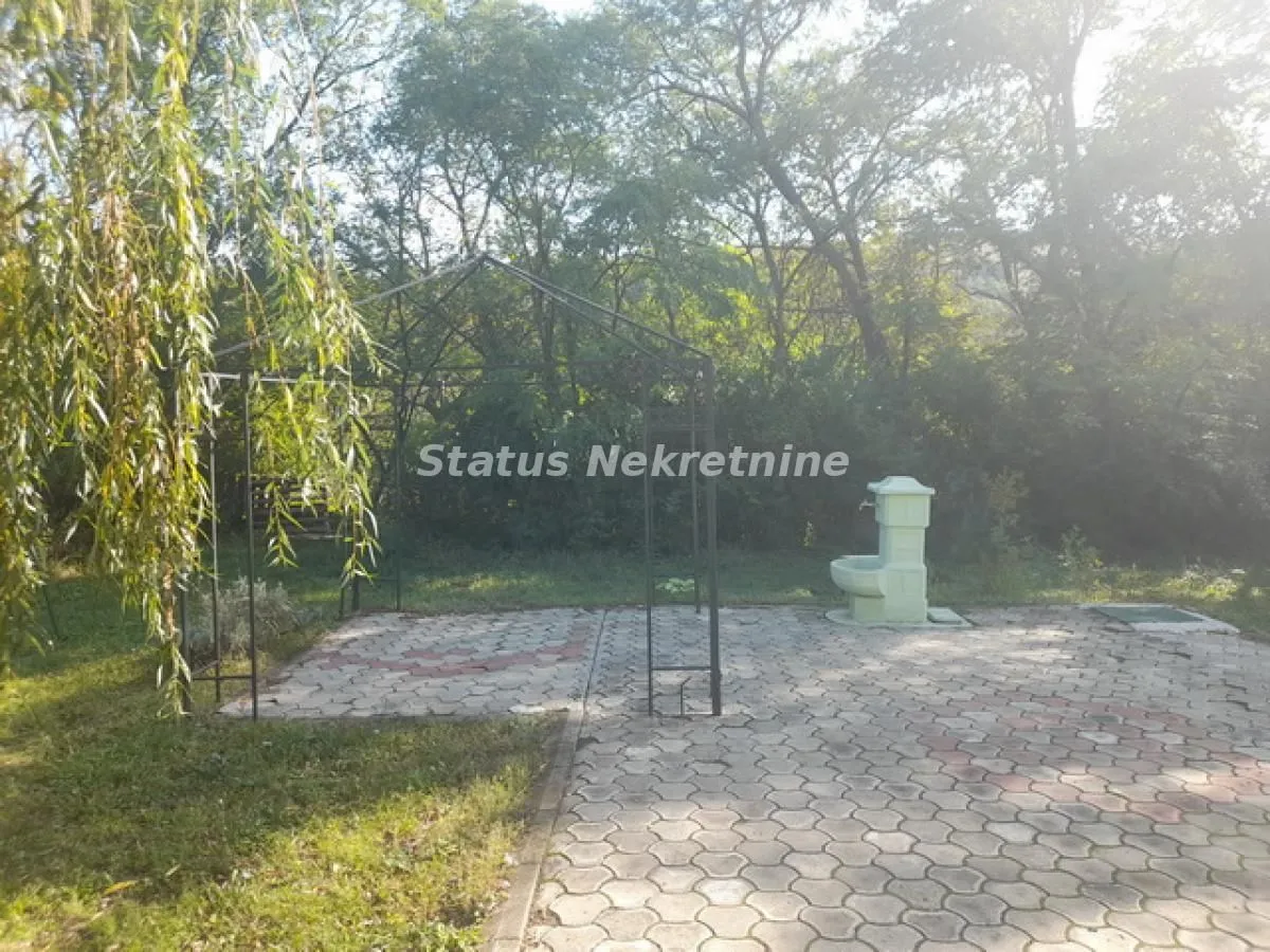 Sale, house, 246m², Beočin, Srbija