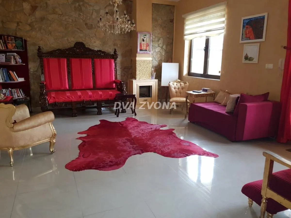 Prodaja, kuća, 254m², Veternik, Novi Sad Sve Podlokacije