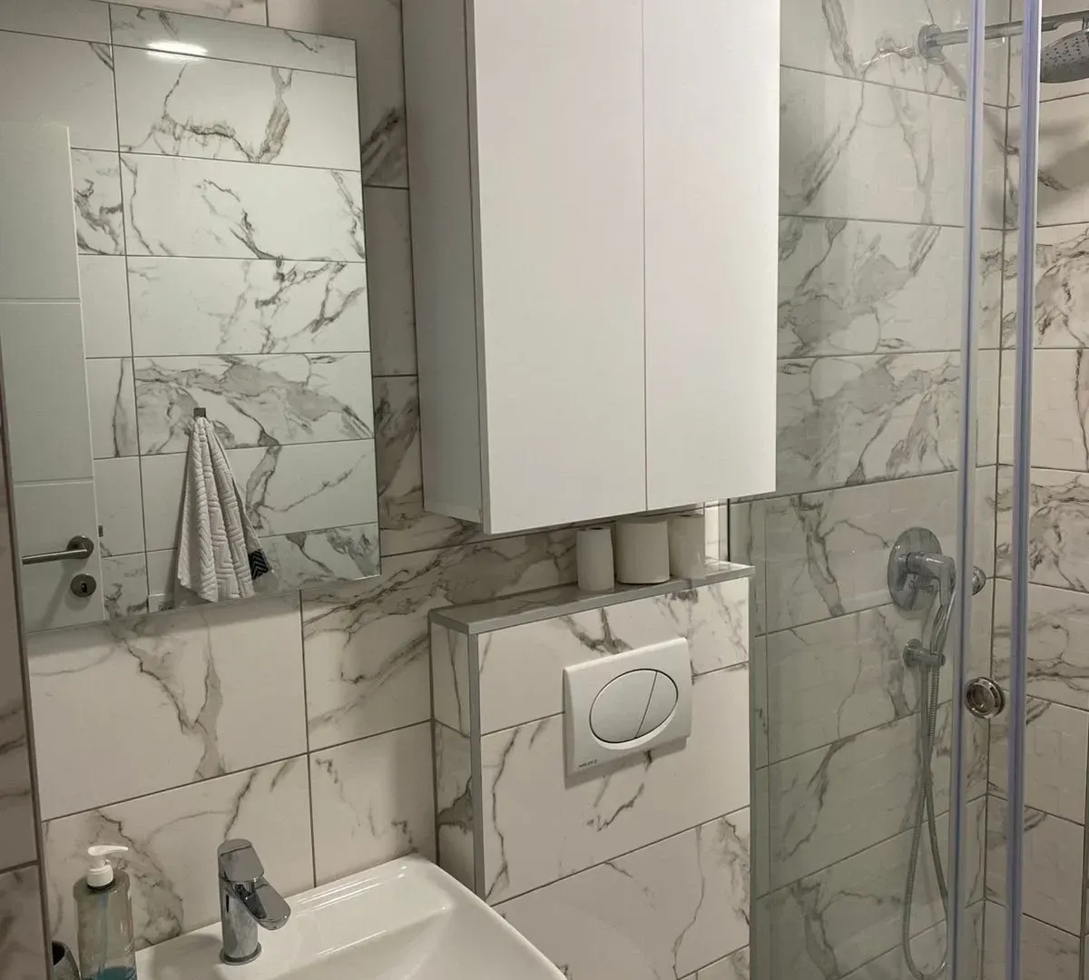 Rent, studio apartment, 35m², Tološi, Podgorica