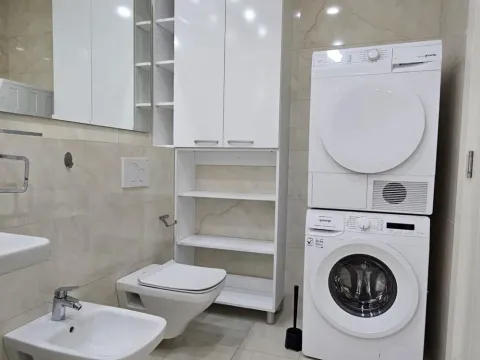 Izdavanje, četvorosoban stan, 157m², Savski Venac, Beograd - image 14