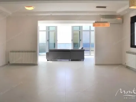 Sale, three bedroom apartment, 241m², Dobre Vode, Bar - image 6