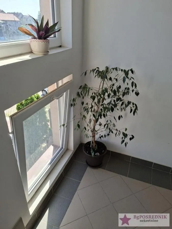 Prodaja, četvorosoban stan, 119m², Zemun Sve Podlokacije, Beograd