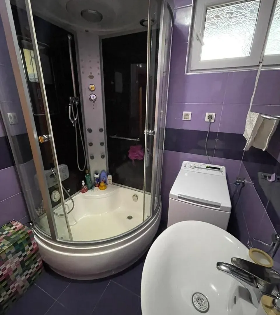 Izdavanje, dvosoban stan, 70m², Zagorič, Podgorica