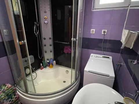 Izdavanje, dvosoban stan, 70m², Zagorič, Podgorica - image 6