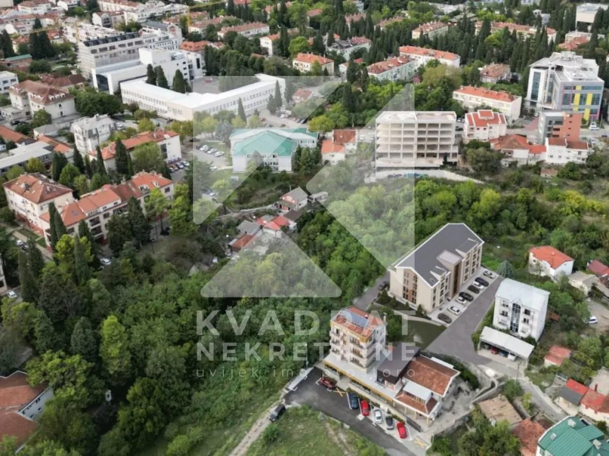 Prodaja, jednosoban stan, 53m², Centar, Podgorica