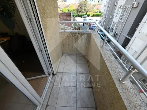 Rent, two bedroom apartment, 98m², Ljubović, Podgorica - image 19