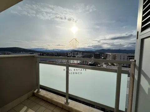 Rent, two bedroom apartment, 64m², City Kvart, Podgorica - image 7