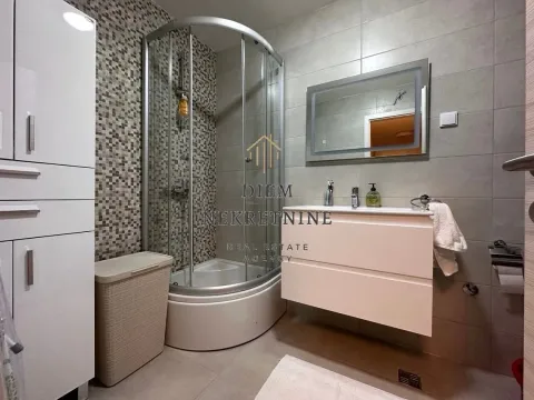 Rent, two bedroom apartment, 74m², Ljubović, Podgorica - image 1