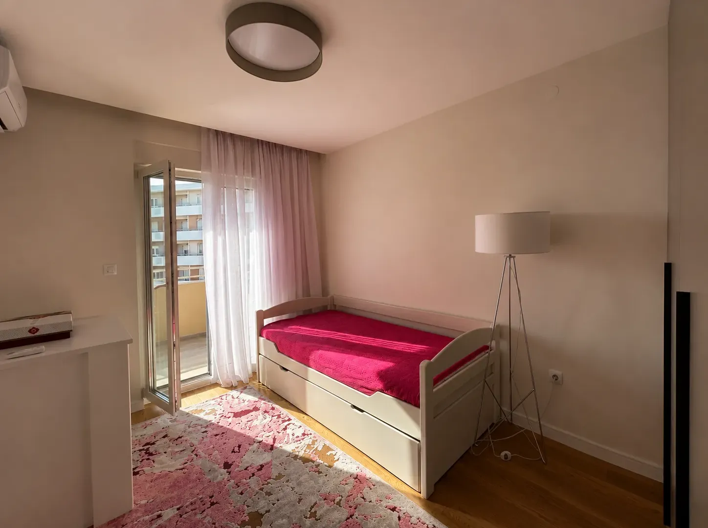 Rent, two bedroom apartment, 108m², Central Point, Podgorica