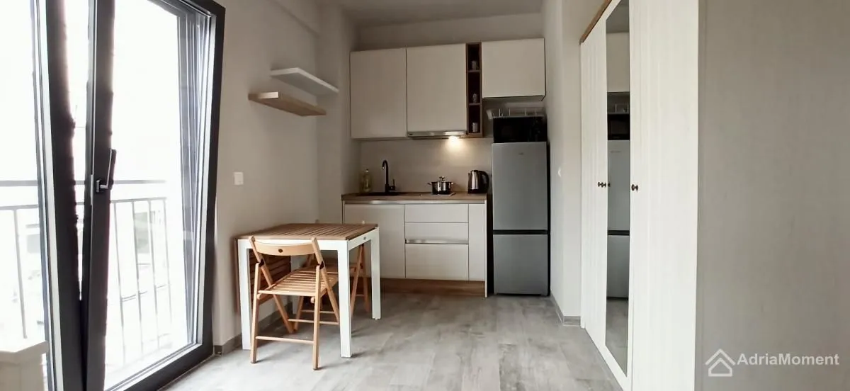Prodaja, garsonjera, 24m², Centar, Tivat