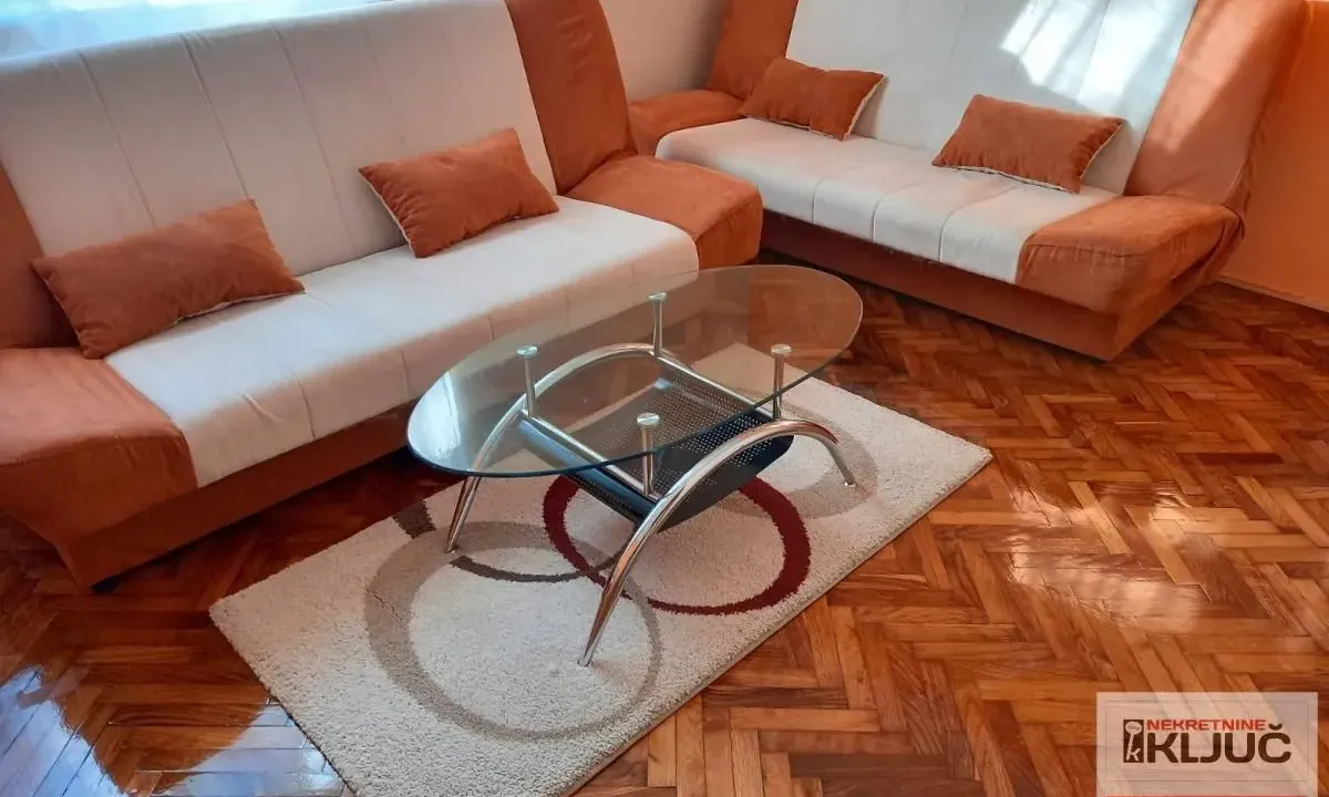 Izdavanje, garsonjera, 22m², Podbara, Novi Sad Sve Podlokacije