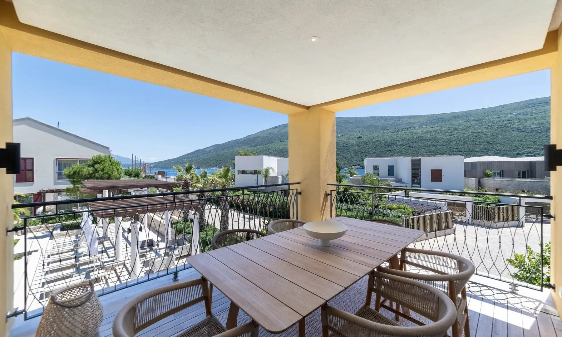 Prodaja, trosoban stan, 188m², Portonovi, Herceg Novi